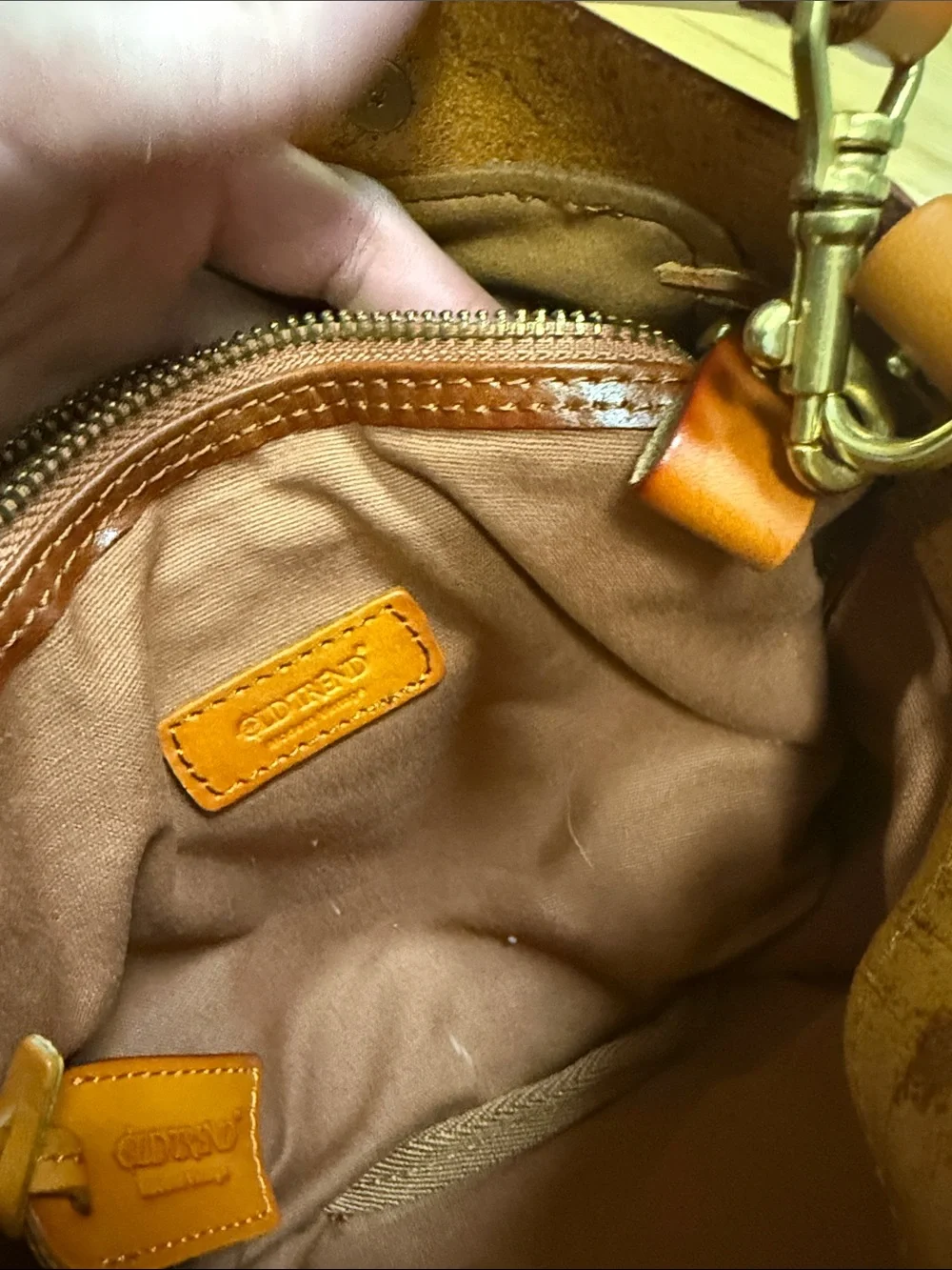 Old Trend leather modern vintage structured crossbody sprout land mini - Picture 6 of 7